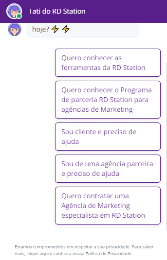 Ao contrário do suporte humanizado que tem horário de funcionamento, o chatbot funciona por 24 horas. E muitas vezes ele
